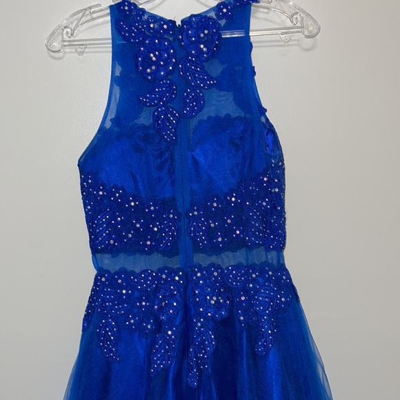 Anny Lee, formal dress - Picture 7 of 13